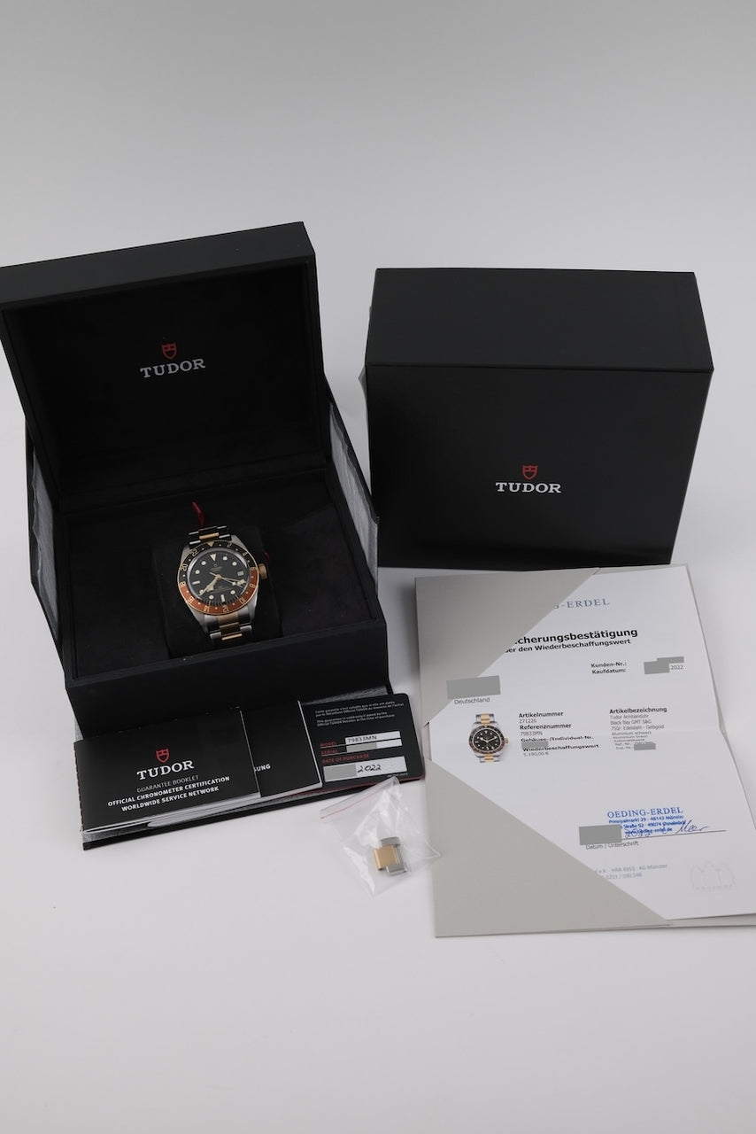 Tudor Black Bay GMT 79833MN - Papiere und oder Lieferumfang