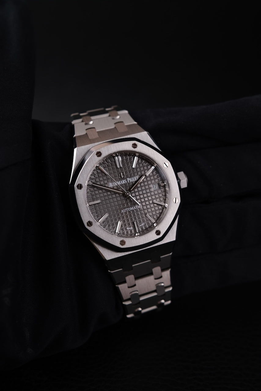 Audemars Piguet Royal Oak 15450ST.OO.1256ST.02 - Detail view 3