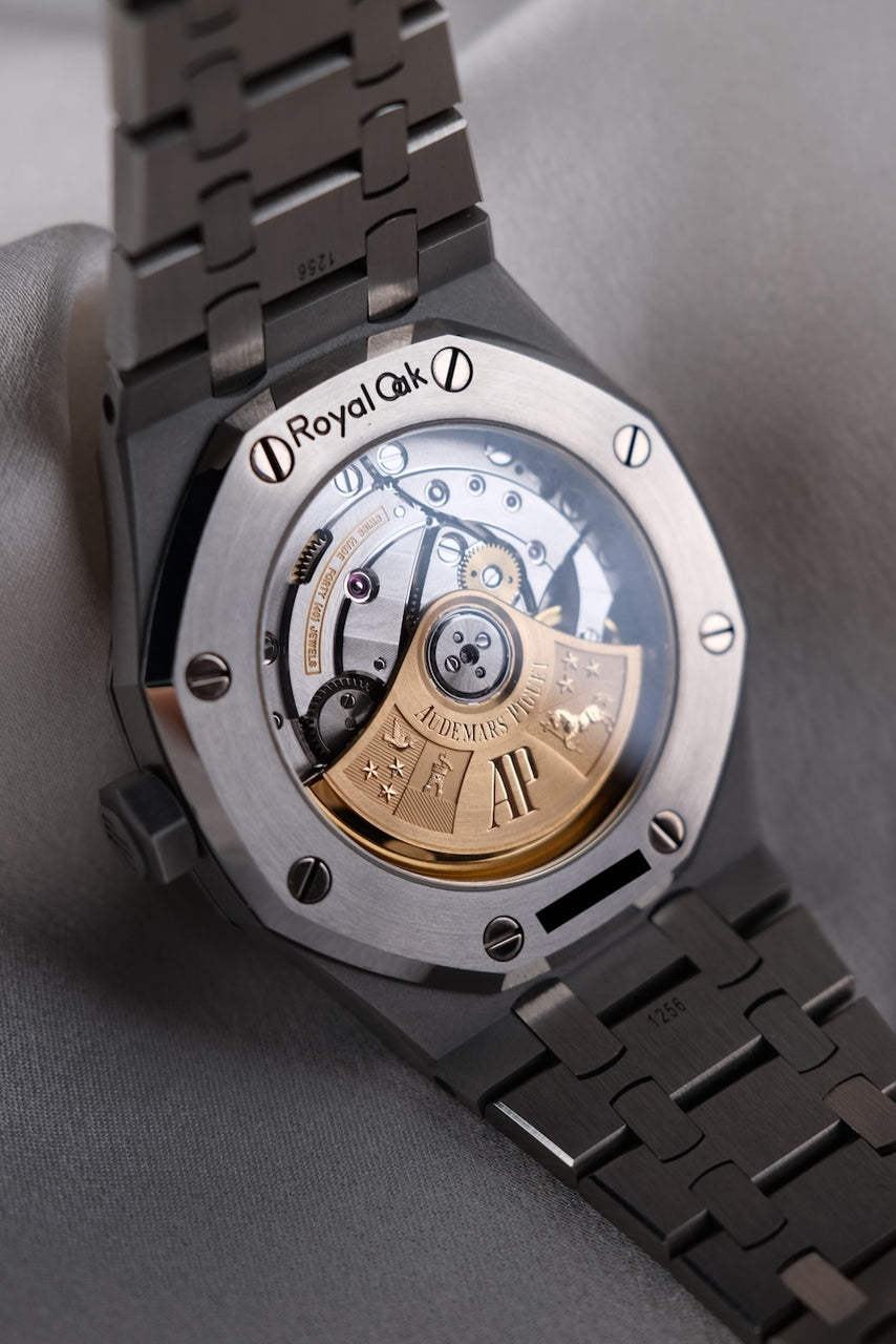 Audemars Piguet Royal Oak 15450ST.OO.1256ST.02 - Detail view 8