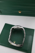 Carica l'immagine nel visualizzatore della galleria, Rolex Oyster Perpetual 34 124200 - Detailansicht 6
