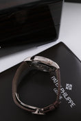 Bild in Galerie-Betrachter laden, Patek Philippe Complications 5172G-010 - Detailansicht 7
