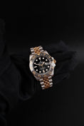 Cargar la imagen en la vista de la galería, Rolex GMT Master II 126713GRNR - Detail view 2
