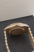 Carica l'immagine nel visualizzatore della galleria, Rolex Day-Date 40 228238 - Detailansicht 6
