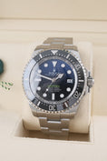 Załaduj obraz do przeglądarki galerii, Rolex Sea-Dweller Deepsea 136660 - Detailansicht 1
