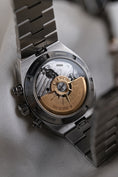 Bild in Galerie-Betrachter laden, Vacheron Constantin Overseas Chrono 5500V/110A-B148 - Detail view 12
