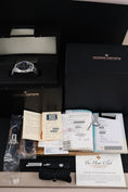 Bild in Galerie-Betrachter laden, Vacheron Constantin Overseas Chrono 5500V/110A-B148 - Papers and documentation
