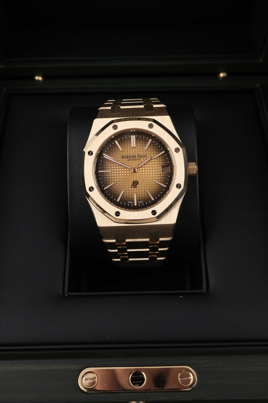 Audemars Piguet Royal Oak Jumbo Ultra Thin 16202BA.OO.1240BA.02 - Detailansicht 1