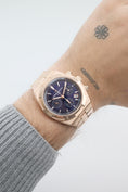 Load image into gallery viewer, Vacheron Constantin Overseas Chronograph 5520V/210R-B952 - Detailansicht 10
