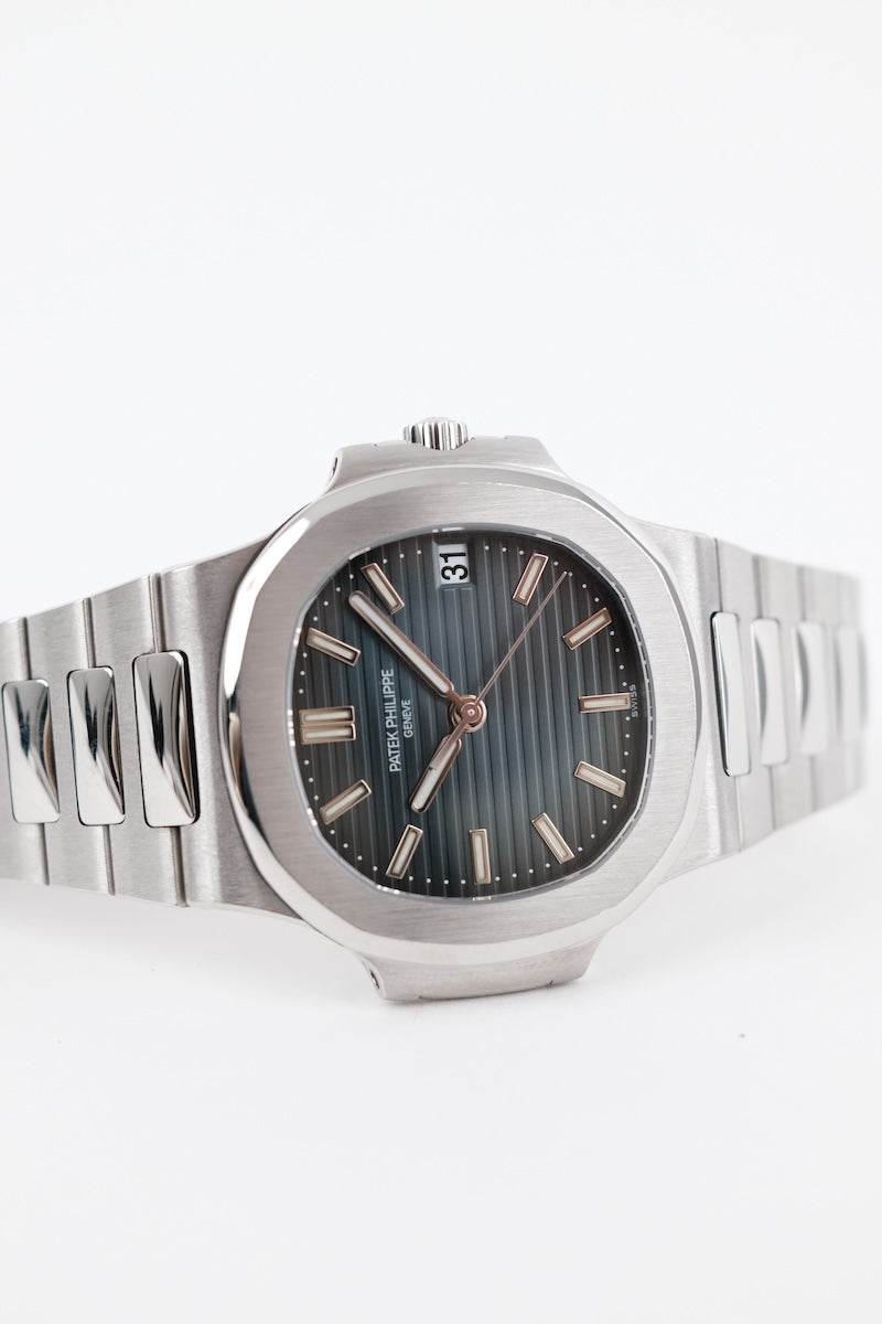 Patek Philippe Nautilus 5800/1A-001 - Detailansicht 1