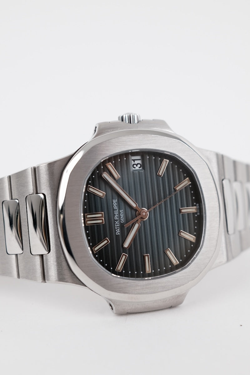 Patek Philippe Nautilus 5800/1A-001 - Detailansicht 2