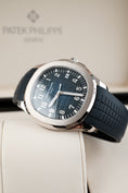 Bild in Galerie-Betrachter laden, Patek Philippe Aquanaut  5168G-001 - Thumbnail

