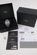 Bild in Galerie-Betrachter laden, Tudor Black Bay Chrono 79360B - Papiere und oder Lieferumfang
