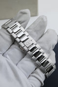 Load image into gallery viewer, Girard Perregaux Laureato 81010-11-131-11A - Detailed view 6
