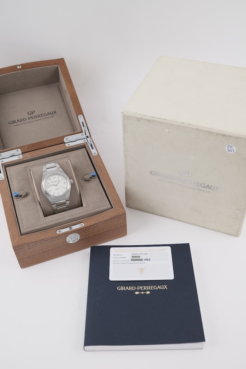 Girard Perregaux Laureato 81010-11-131-11A - Dokumenty i/lub zakres dostawy