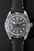 Cargue la imagen en el visor de la galería, Tudor Black Bay Fifty-Eight 79010SG - Miniatura
