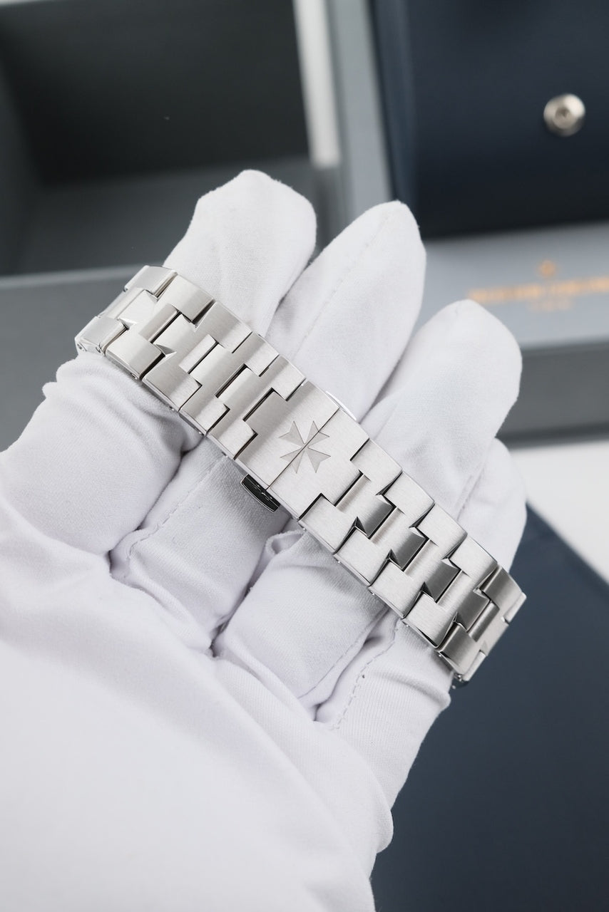 Vacheron Constantin Overseas 4520V/210A-B483 - Detailansicht 7