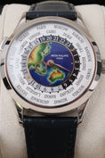 Bild in Galerie-Betrachter laden, Patek Philippe Complications 5231G-001 - Thumbnail
