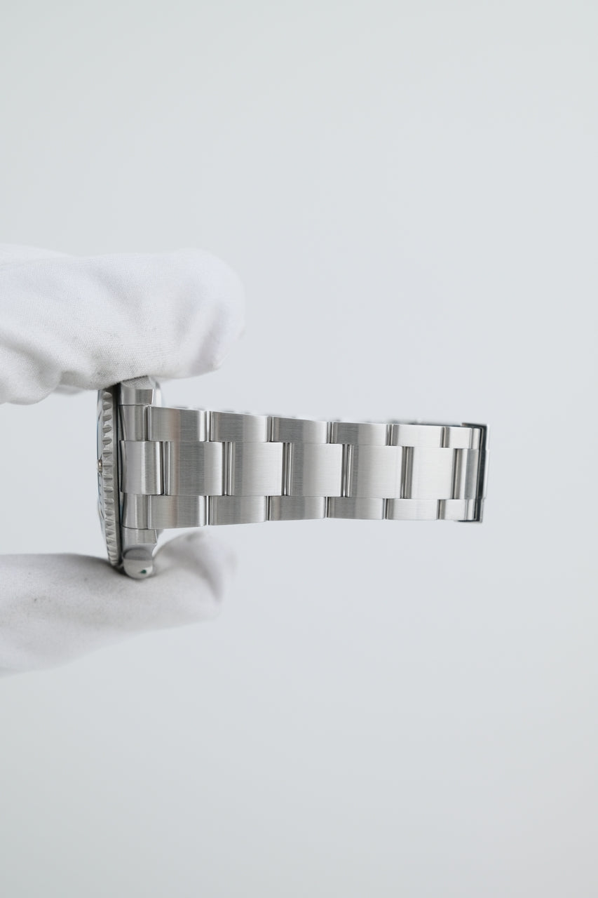 Rolex Submariner Date 126610LN - vue détaillée 7