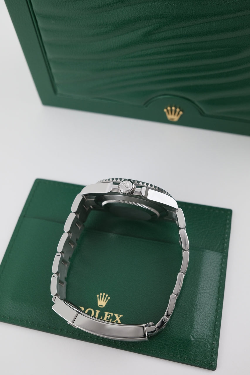 Rolex Submariner Date 126610LN - vue détaillée 4