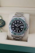 Carica l'immagine nel visualizzatore della galleria, Rolex Submariner Date 126610LV - Vista dettagliata 1
