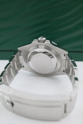 Carica l'immagine nel visualizzatore della galleria, Rolex Submariner Date 126610LV - vista dettagliata 9
