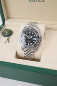 Bild in Galerie-Betrachter laden, Rolex GMT-Master II 126710GRNR - Detailansicht 1

