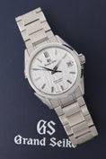 Załaduj obraz do przeglądarki galerii, Grand Seiko Evolution 9 SLGH005G - Detailed view 4
