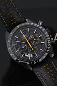 Cargue la imagen en el visor de la galería, Omega Speedmaster Lado Oscuro de la Luna 31192443001001 - Miniatura
