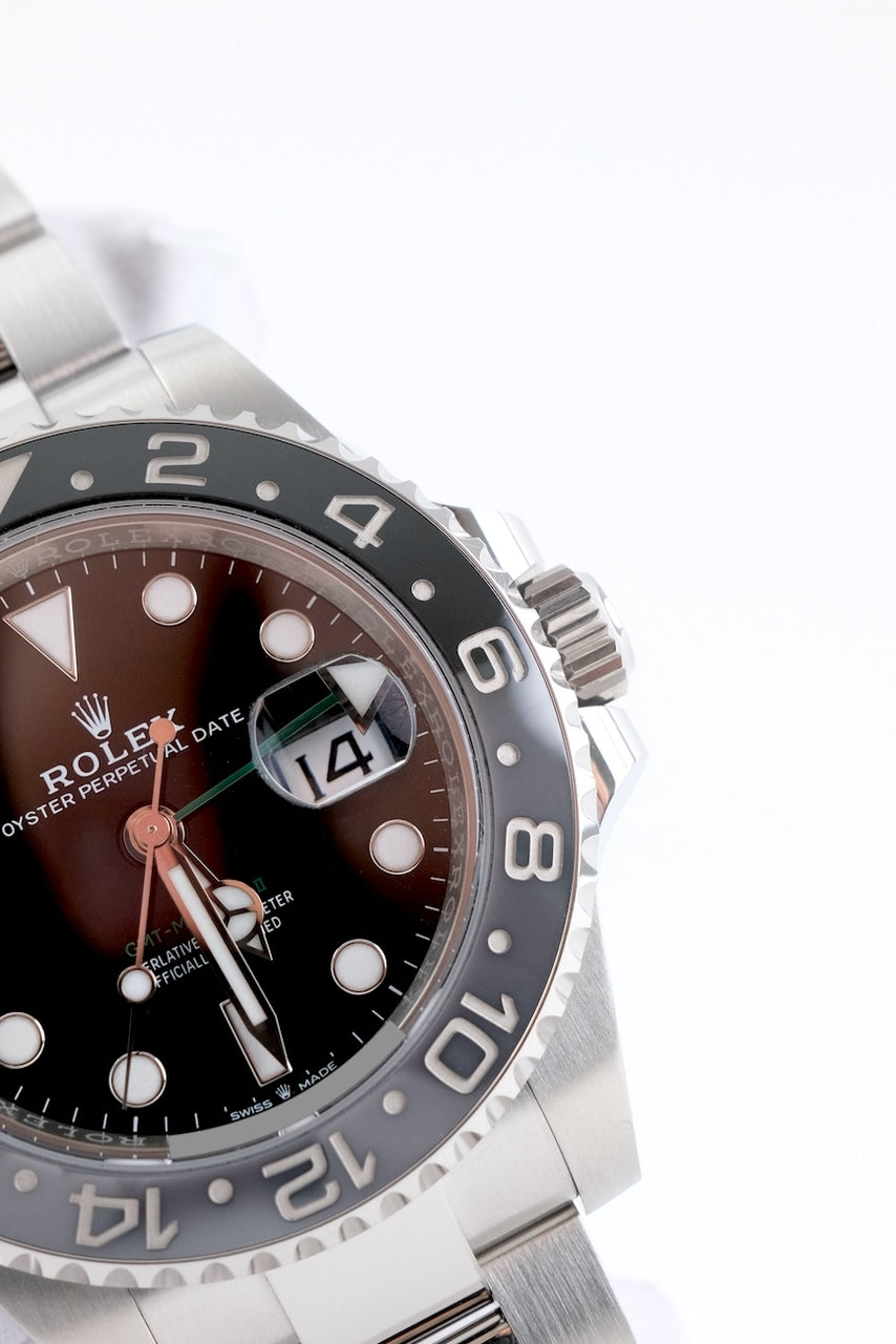 Rolex GMT-Master II 126710GRNR - Detailansicht 2
