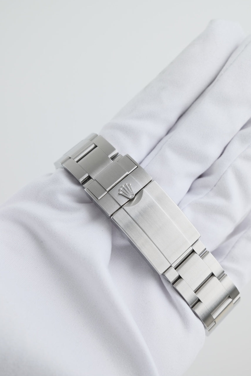 Rolex Explorer 40 224270 - Detailed view 6