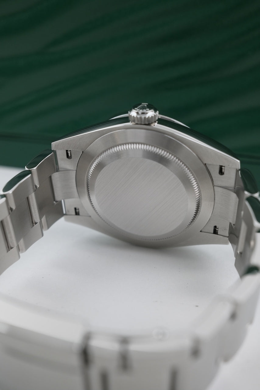Rolex Explorer 40 224270 - Detailed view 8