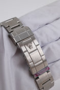 Carica l'immagine nel visualizzatore della galleria, Rolex Submariner Date Kermit 16610LV - Detail view 7
