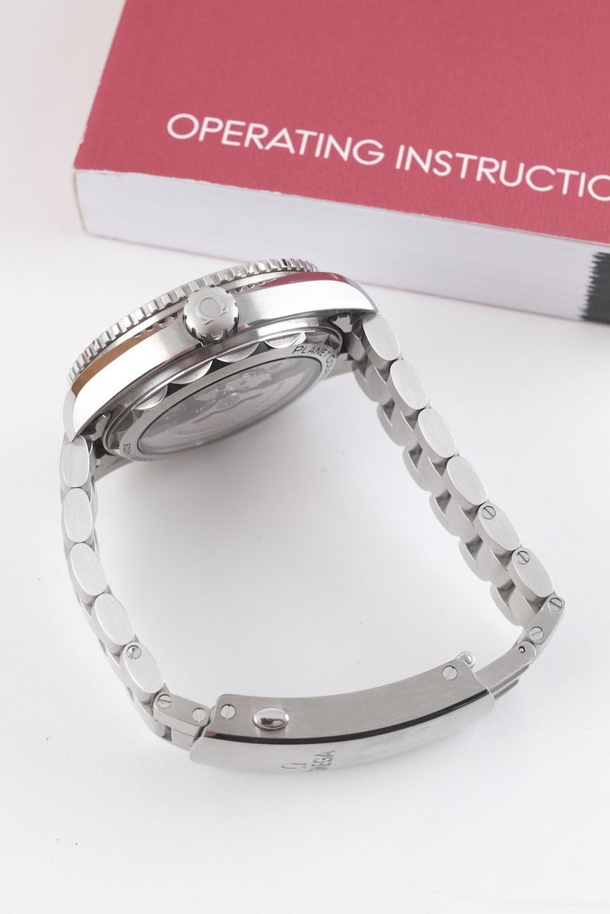 Omega Seamaster Planet Ocean 21530442103001 - Detail view 4