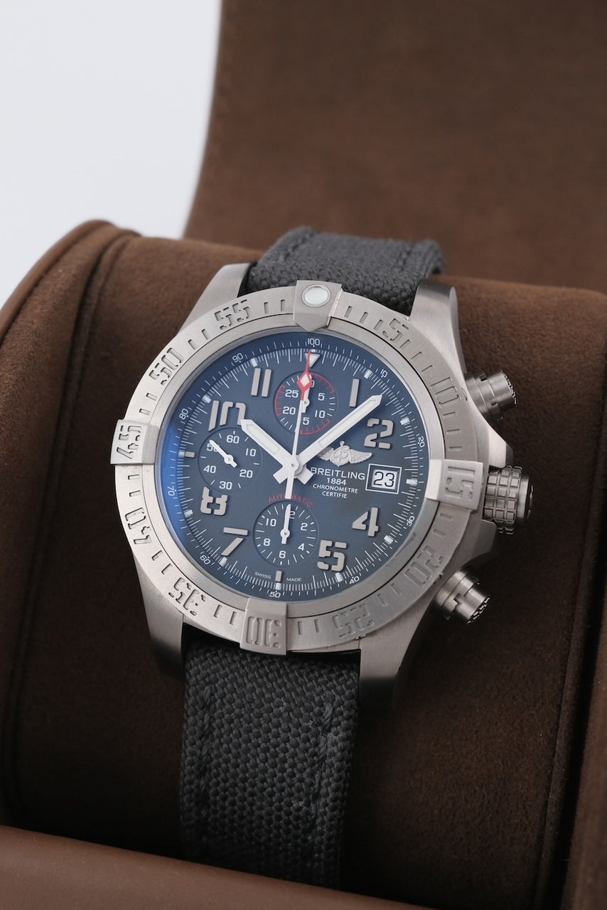 Breitling Avenger Bandit E13383101M1W1 - Detailansicht 1