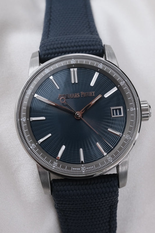 Audemars Piguet Code 11.59 15210ST.OO.A348KB.01 - Detailed view 1