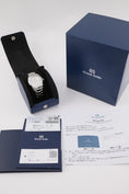Charger l'image dans la visionneuse de galerie, Grand Seiko Heritage Collection SBGA465 - documents et/ou contenu de la livraison
