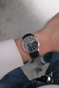 Bild in Galerie-Betrachter laden, Patek Philippe Calatrava  5226G-001 - Detailansicht 10
