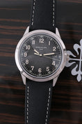 Bild in Galerie-Betrachter laden, Patek Philippe Calatrava  5226G-001 - Detailansicht 3
