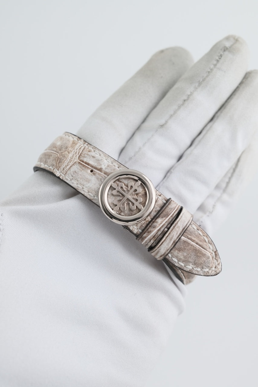 Patek Philippe Annual Calendar 5396G-011 - Detailansicht 5