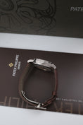 Bild in Galerie-Betrachter laden, Patek Philippe Annual Calendar 5396G-011 - Detailansicht 6
