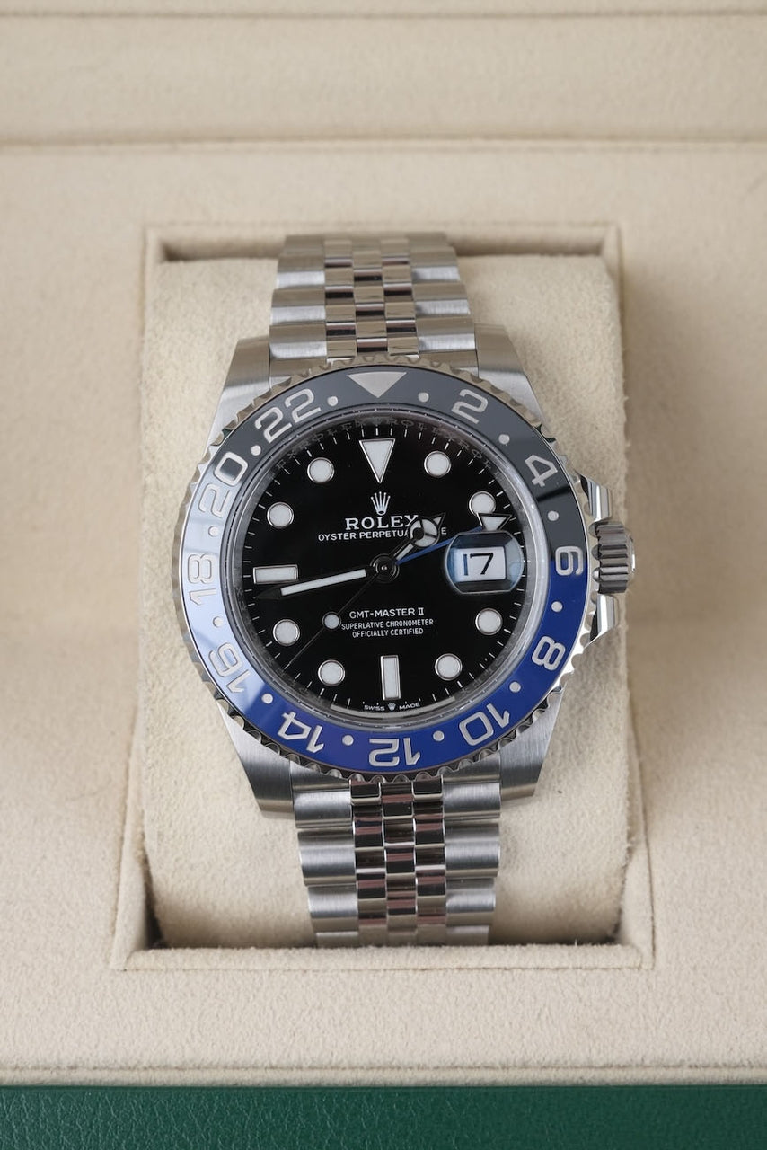 Rolex GMT-Master II 126710BLNR - Detailansicht 1