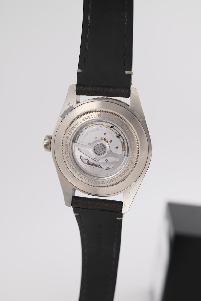 Tudor Black Bay Fifty-Eight 79010SG - Vista dettagliata 5