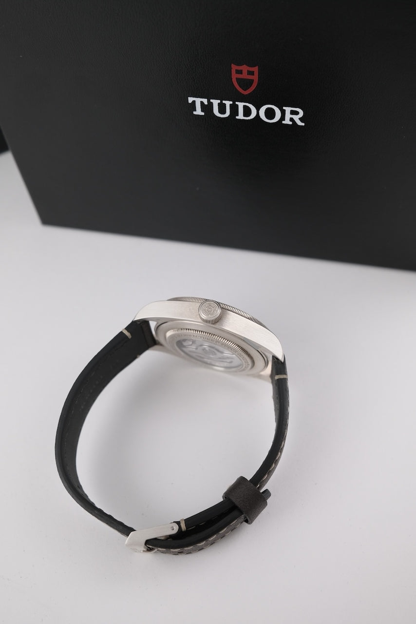 Tudor Black Bay Fifty-Eight 79010SG - Vista dettagliata 6