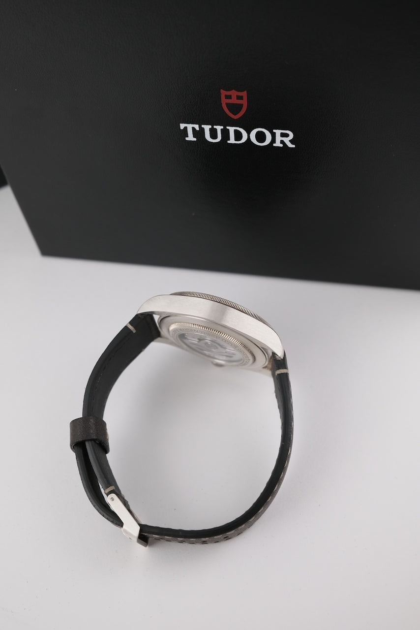 Tudor Black Bay Fifty-Eight 79010SG - Vista dettagliata 7