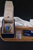 Bild in Galerie-Betrachter laden, Breitling Chronomat GMT 40 A32398101M1A1 - Papiere und oder Lieferumfang
