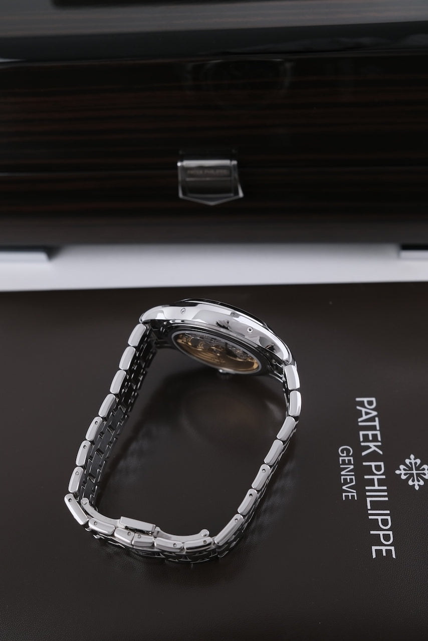 Patek Philippe Annual Calendar 4947 - Detailansicht 5