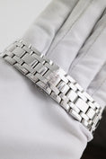 Load image into gallery viewer, Patek Philippe Annual Calendar 4947 - Detailansicht 6
