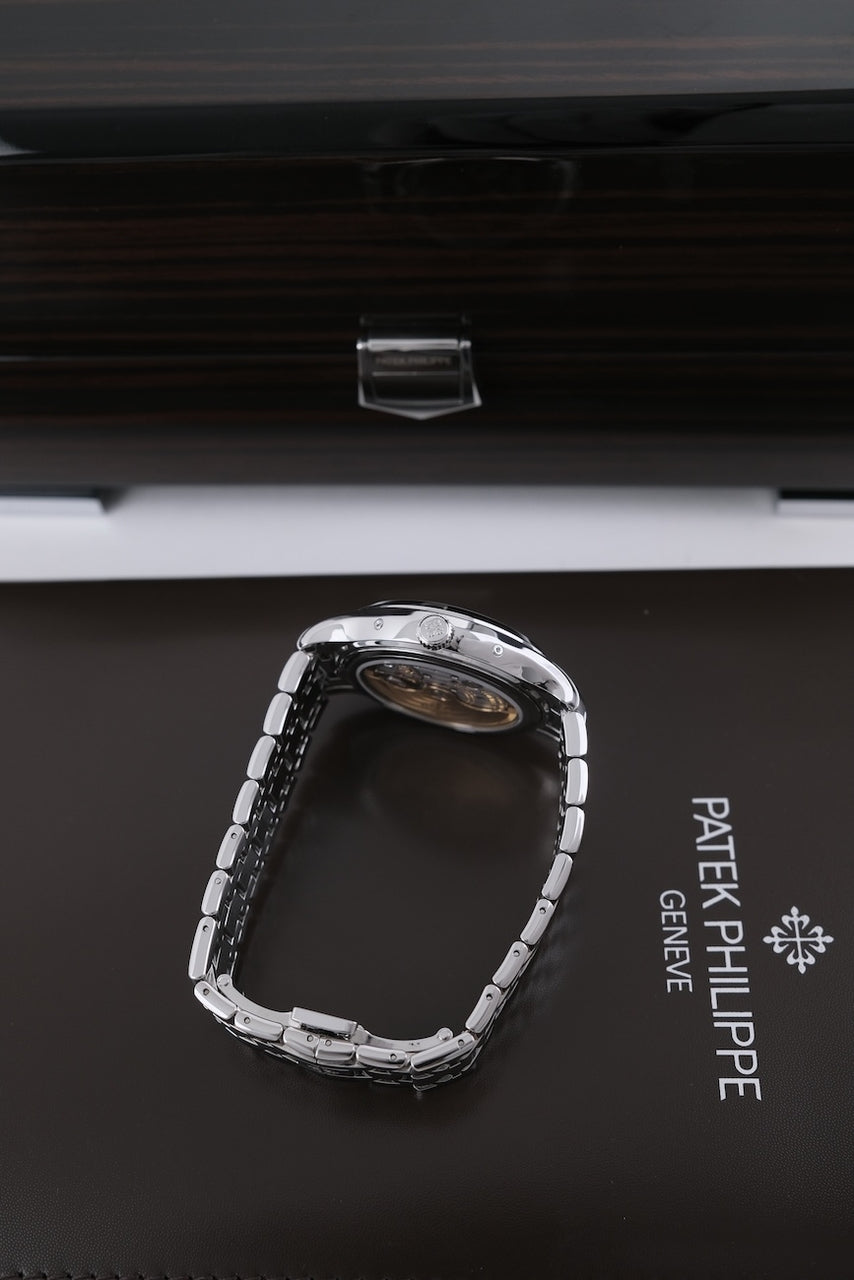 Patek Philippe Annual Calendar 4947 - Detailansicht 4