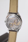 Bild in Galerie-Betrachter laden, Laurent Ferrier Galet Micro-Rotor LCF013.AC.CG7 - Detailansicht 6
