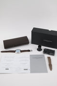 Bild in Galerie-Betrachter laden, Laurent Ferrier Galet Micro-Rotor LCF013.AC.CG7 - Papiere und oder Lieferumfang
